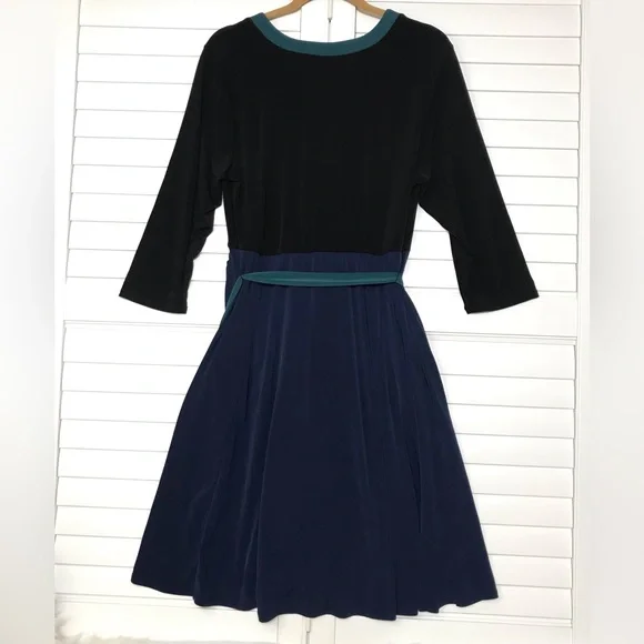 Torrid Navy Color Block Studio Knit Surplice Above Knee Wrap Dress Size US 1X - Picture 6 of 10